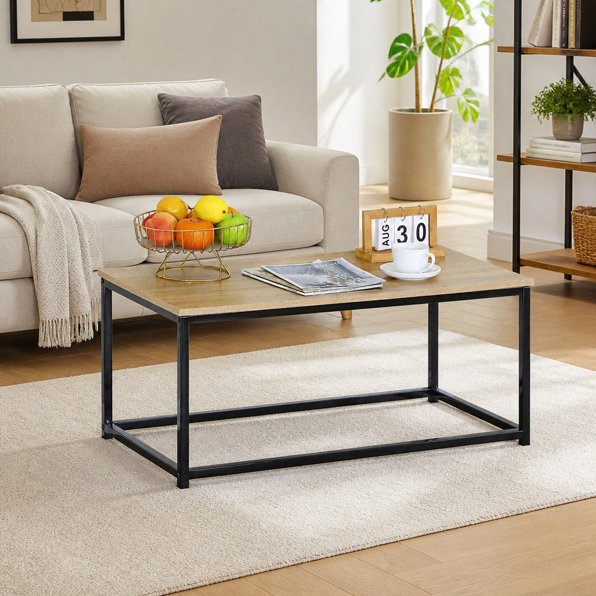 Mesa de Café con Marco de Metal en Estilo Industrial Moderno