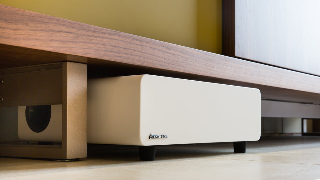 Sistema de sonido doméstico inalámbrico 5.1 Dolby Atmos (Blanco) – Set de envolvente Monaco, WISA con baja latencia para la mejora del sonido de TV sin retraso, Ideal para apartamentos y salones de estar