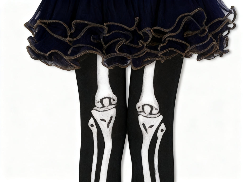 Medias negras con huesos para Halloween