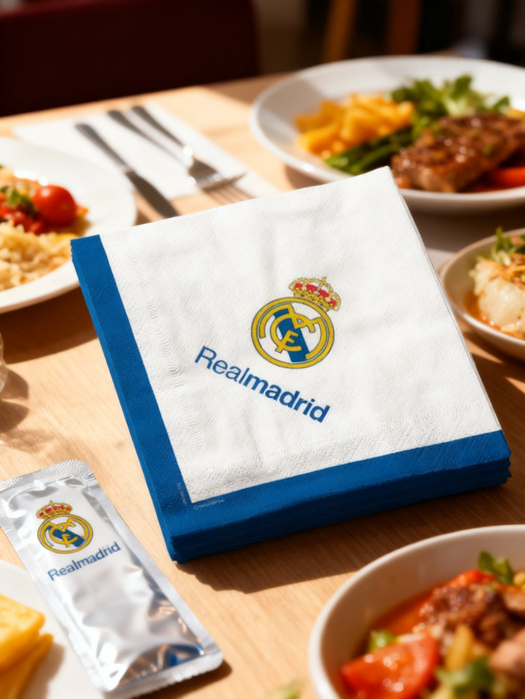 SERVILLETA REAL MADRID 12 PCS