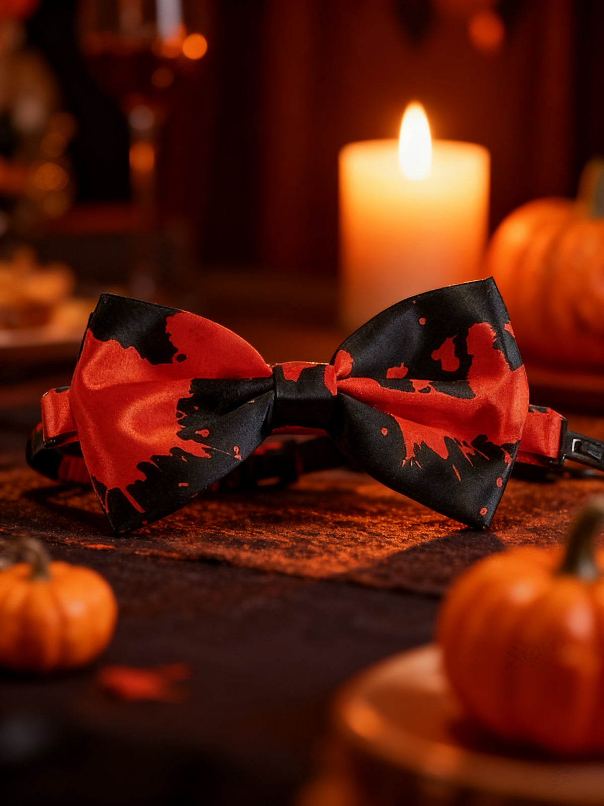 Corbata de Halloween con Diseño de Manchas de Sangre