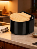 SALERO NEGRO SEMI CIRCULAR CON TAPA