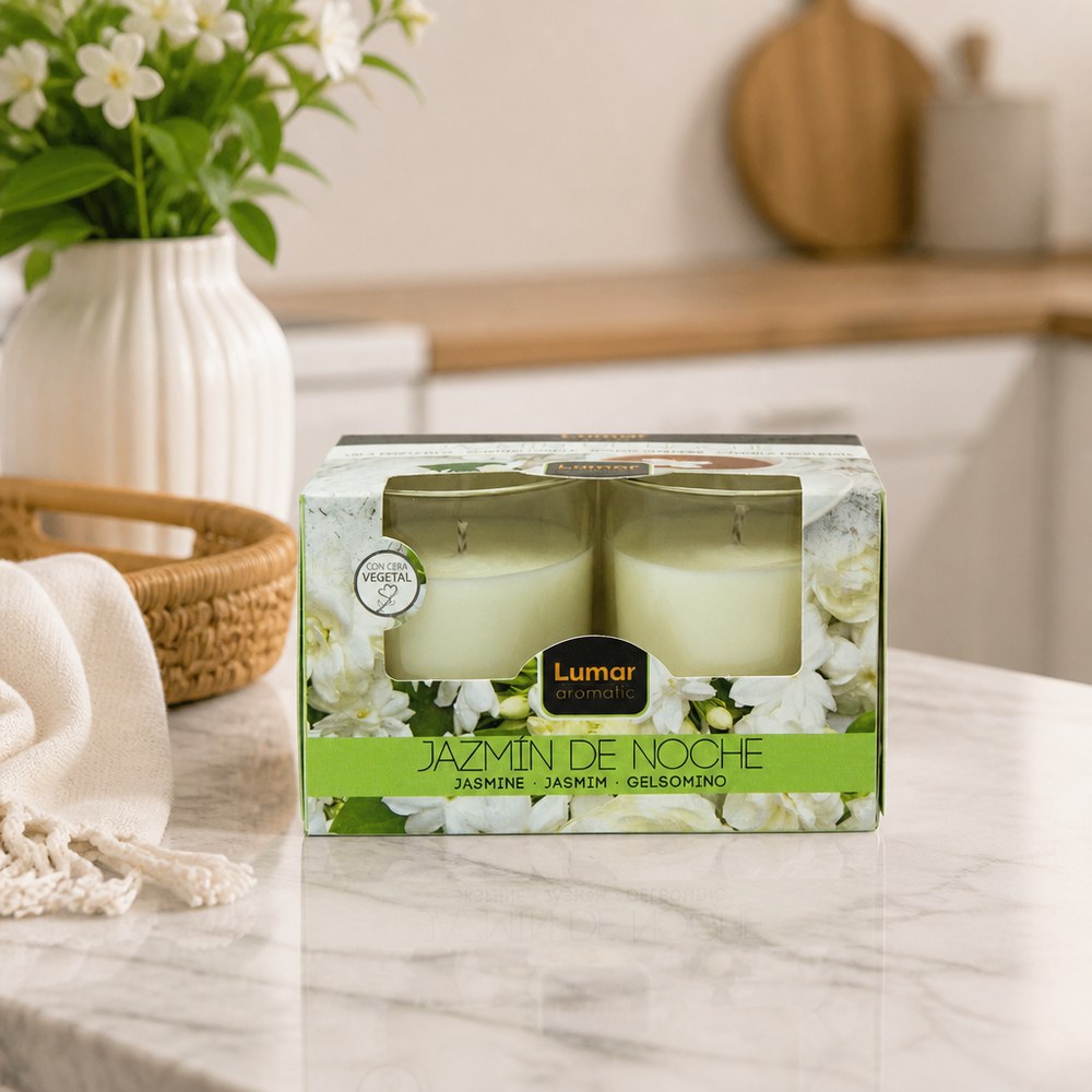 Velas aromáticas en tarros de vidrio